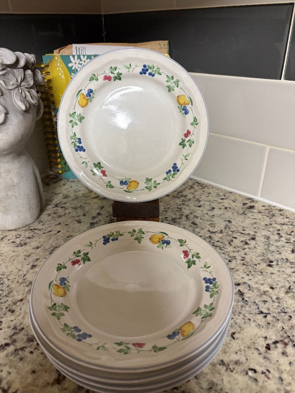 Vintage 7.5” Salad Dessert Plates - Set of 5 Nanci by AMG Fruit Garland